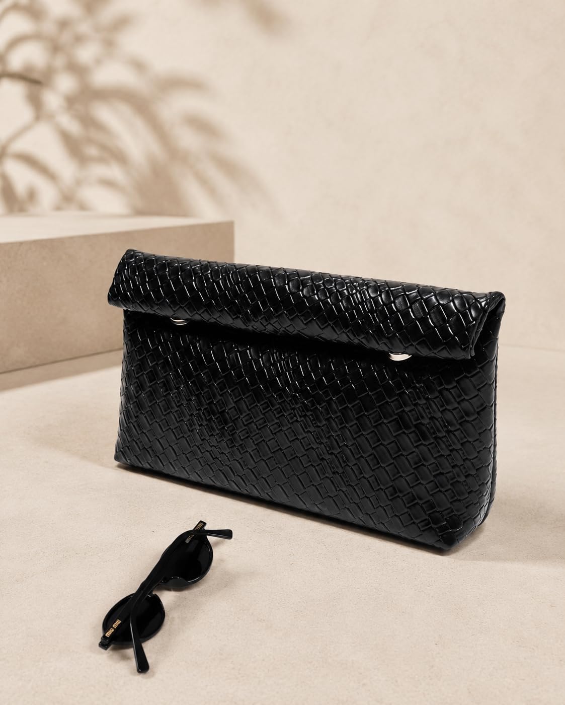 Crocodile Pattern Clutch Purse for Women Faux Leather Envelope Evening Bag Minimalist Handbag for Wedding Cocktail Party